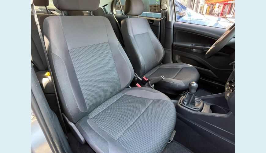 VOLKSWAGEN VOYAGE 1.6 MSI FLEX 8V 4P - PRATA - 2022 Foto 7 (Grande)