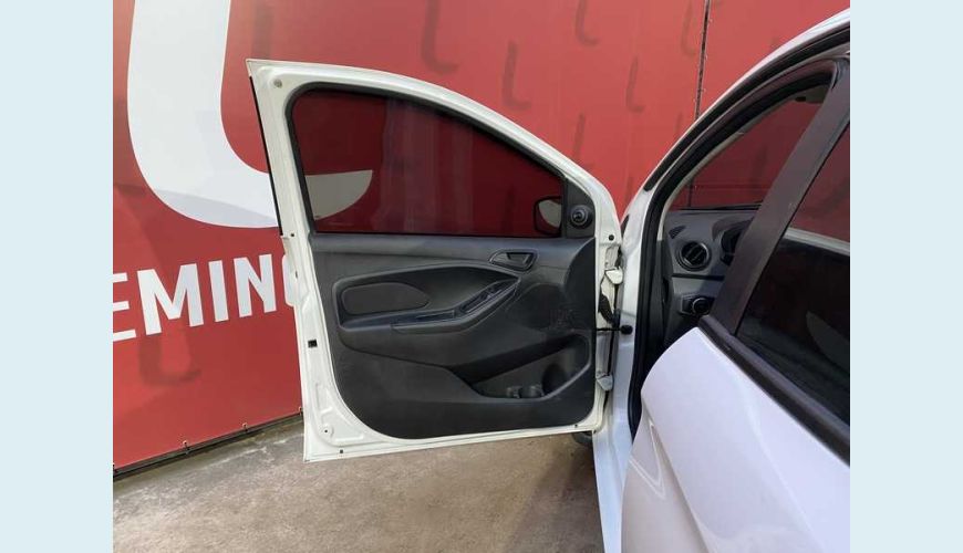 FORD KA SEDAN SE 1.0 FLEX - BRANCO - 2015 Foto 7 (Grande)