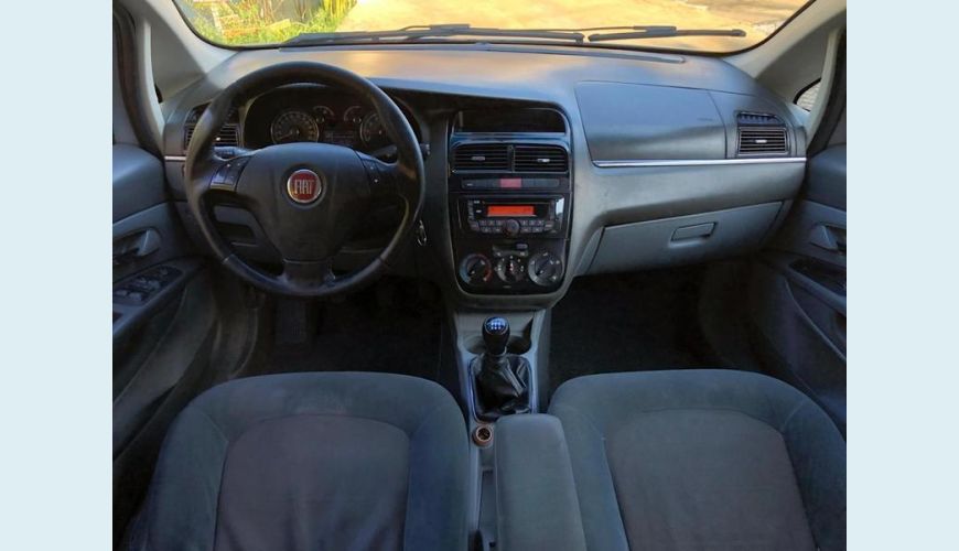 FIAT LINEA ESSENCE 1.8 - PRATA - 2013 Foto 7 (Grande)