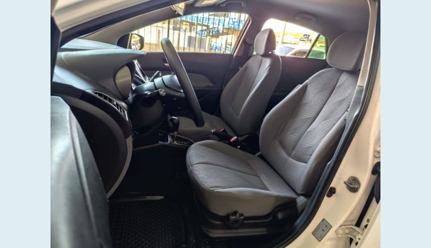 HYUNDAI HB 20S - BRANCO - 2015 Foto 7 (Grande)