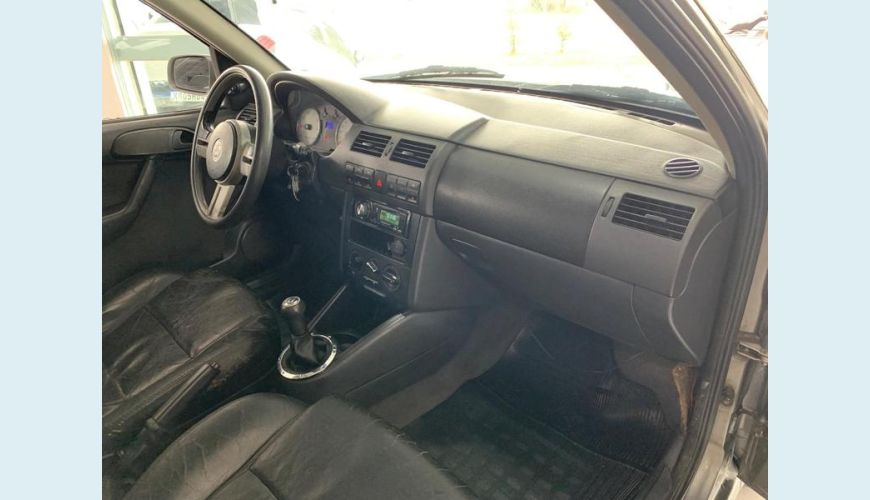 VOLKSWAGEN PARATI TOUR 1.8 MI 4P - CINZA - 2003 Foto 7 (Grande)