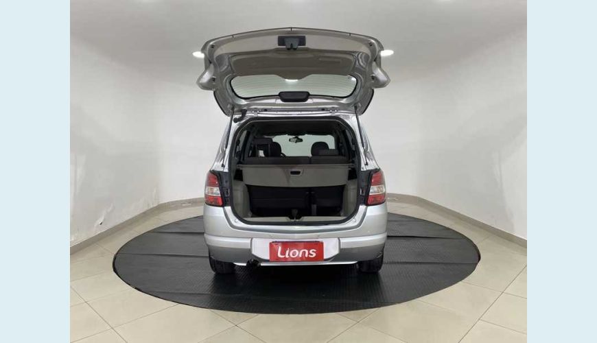 CHEVROLET SPIN LT 5S 1.8 FLEX - PRATA - 2015 Foto 7 (Grande)