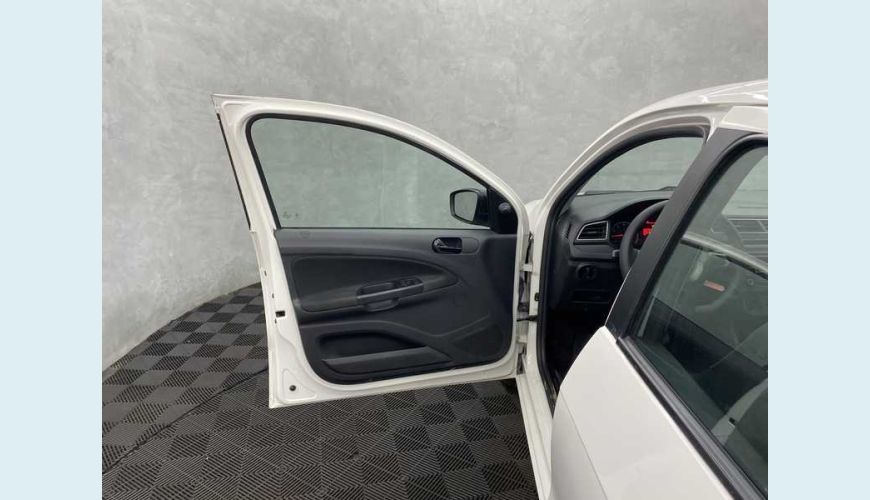 VOLKSWAGEN GOL 1.0 12V FLEX - BRANCO - 2020 Foto 7 (Grande)