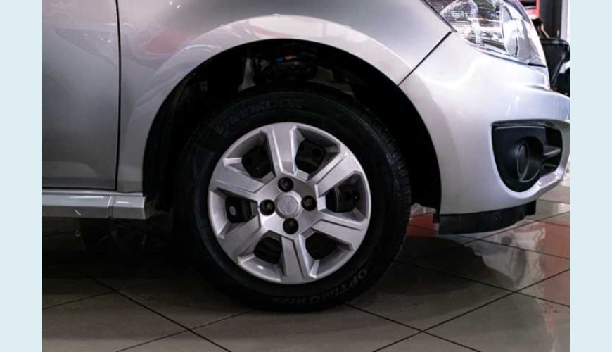 CHEVROLET MONTANA LS 1.4 FLEX - PRATA - 2019 Foto 7 (Grande)