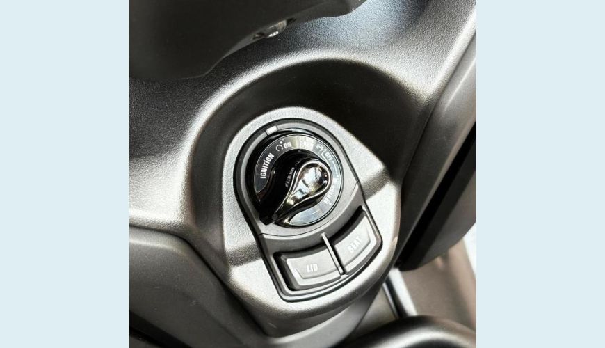 YAMAHA XMAX ABS - PRETO - 2025 Foto 7 (Grande)
