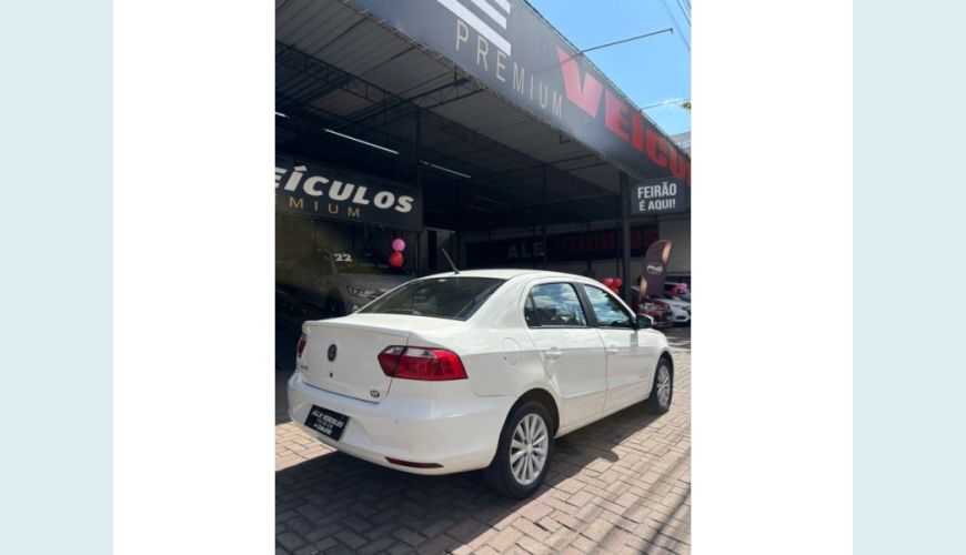 VOLKSWAGEN VOYAGE - BRANCO - 2015 Foto 7 (Grande)