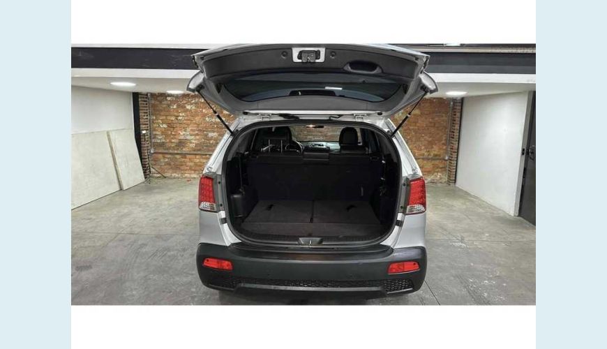 KIA SORENTO 3.5 V6 4X4 AUT. - PRATA - 2013 Foto 7 (Grande)