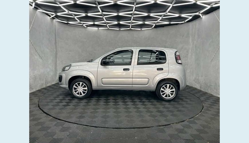 FIAT UNO ATTRACTIVE 1.0 8V FLEX 4P - PRATA - 2020 Foto 7 (Grande)