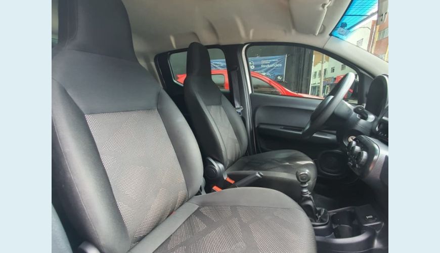 FIAT MOBI LIKE 1.0 FIRE FLEX 5P. - BRANCO - 2023 Foto 7 (Grande)