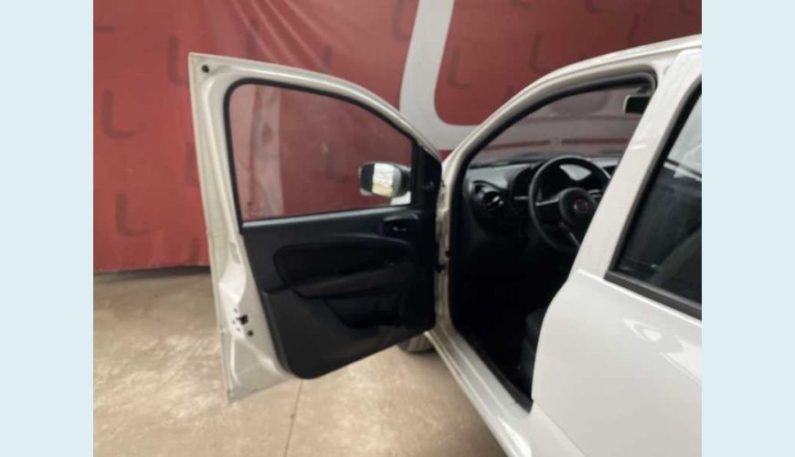 FIAT UNO ATTRACTIVE 1.0 8V FLEX 4P - BRANCO - 2020 Foto 7 (Grande)