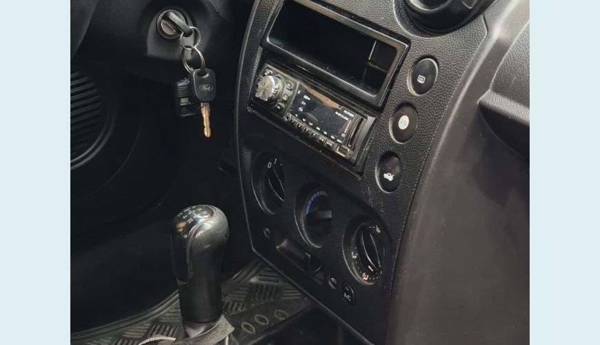 FORD FIESTA 1.6 16V FLEX MEC. 5P - CINZA - 2014 Foto 7 (Grande)