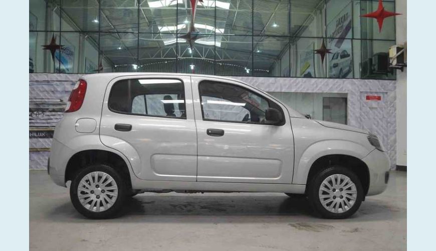 FIAT UNO VIVACE CELEB. 1.0 8V FLEX 4P - PRATA - 2016 Foto 7 (Grande)