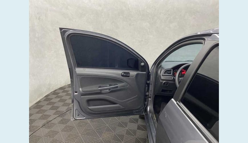 VOLKSWAGEN VOYAGE 1.6 MSI 8V FLEX - CINZA - 2021 Foto 7 (Grande)