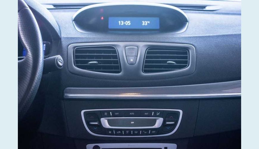 RENAULT FLUENCE 2.0 16V DYNAMIQUE PLUS X-TRONIC FLEX - PRATA - 2016 Foto 7 (Grande)