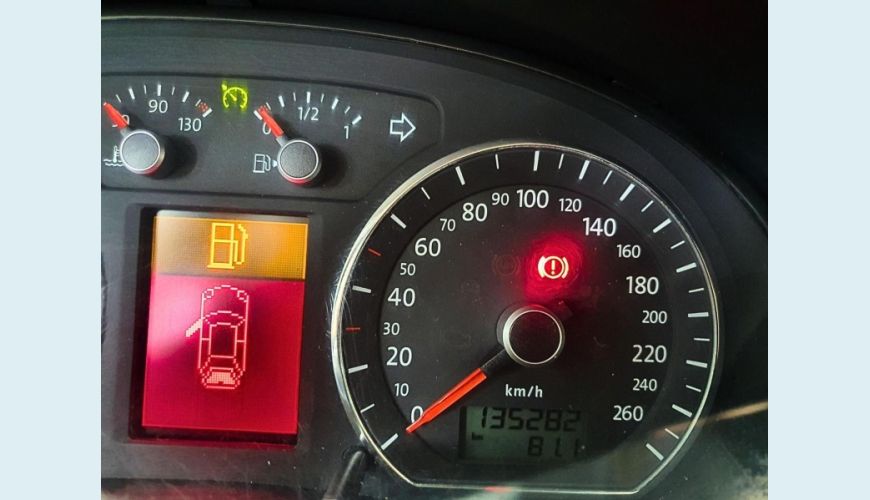 VOLKSWAGEN POLO 2.0 MI (COMFORTLINE) 4P - BRANCO - 2013 Foto 7 (Grande)