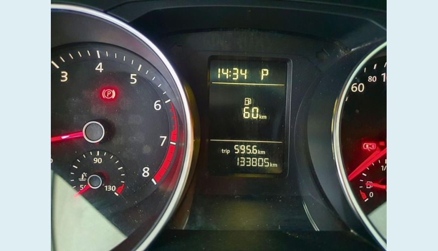 VOLKSWAGEN JETTA TL AC - PRETO - 2015 Foto 7 (Grande)