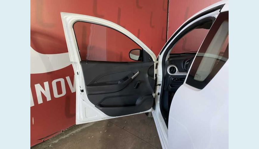 CHEVROLET MONTANA LS 1.4 FLEX - BRANCO - 2019 Foto 7 (Grande)