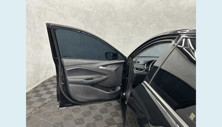 CHEVROLET ONIX LT 1.0 - PRETO - 2023 Foto 7 (Grande)