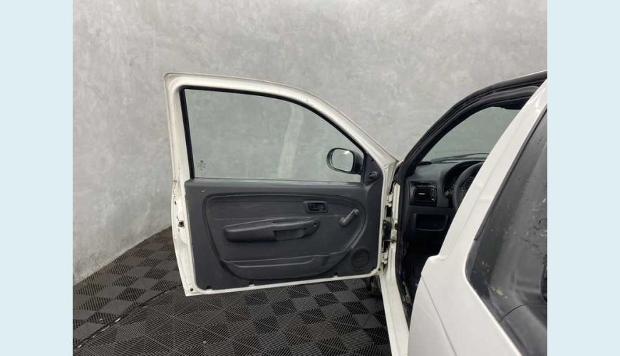 FIAT STRADA HARD WORKING 1.4 FLEX (CABINE ESTENDIDA) - BRANCO - 2019 Foto 7 (Grande)