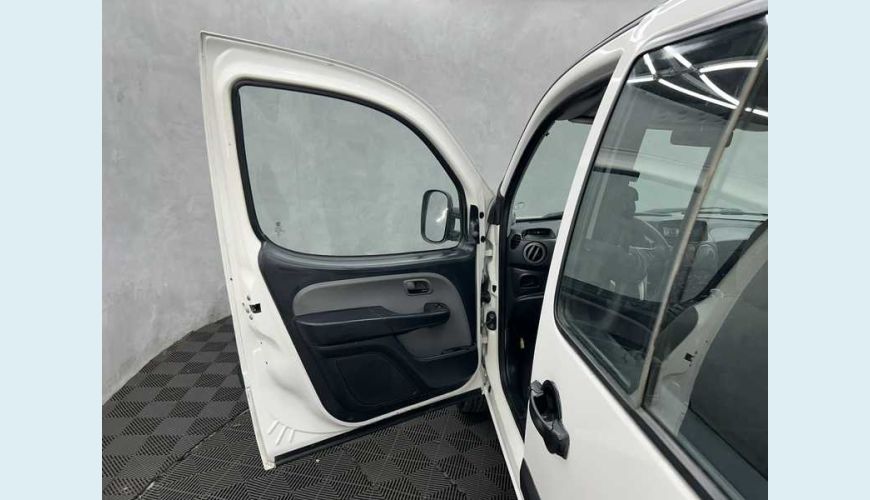 FIAT DOBLO ESSENCE 1.8 16V FLEX - BRANCO - 2020 Foto 7 (Grande)