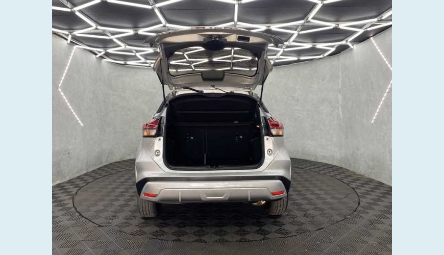NISSAN KICKS SENSE 1.6 FLEX AUT. - PRATA - 2022 Foto 7 (Grande)