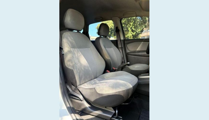 CHEVROLET SPIN 1.8L AT LTZ - BRANCO - 2017 Foto 7 (Grande)