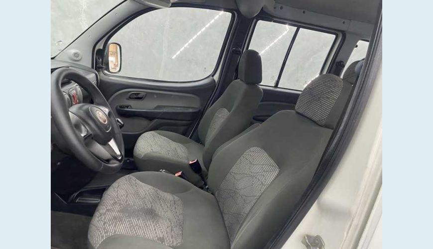 FIAT DOBLO ESSENCE 1.8 16V FLEX - BRANCO - 2020 Foto 7 (Grande)