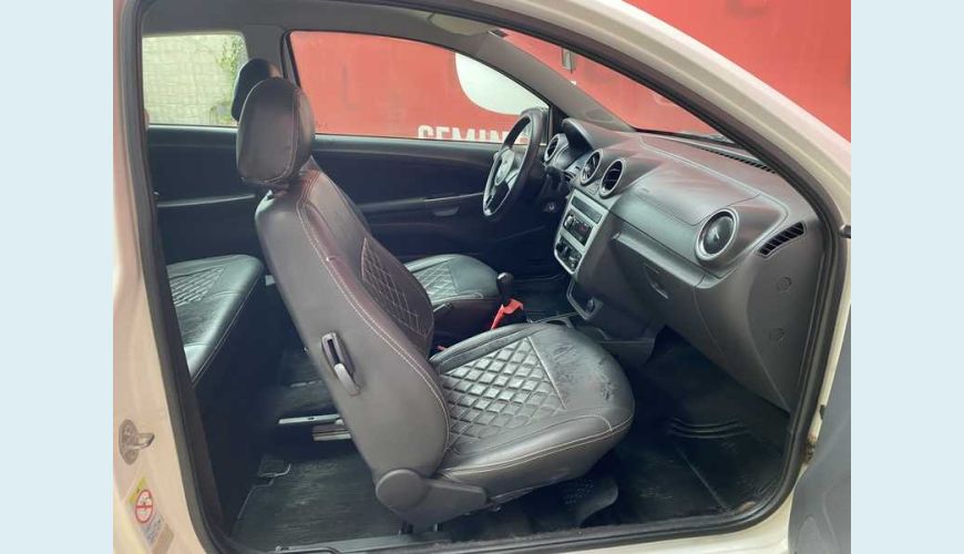 VOLKSWAGEN GOL 1.0 TEC TRENDLINE FLEX 2P - BRANCO - 2015 Foto 7 (Grande)