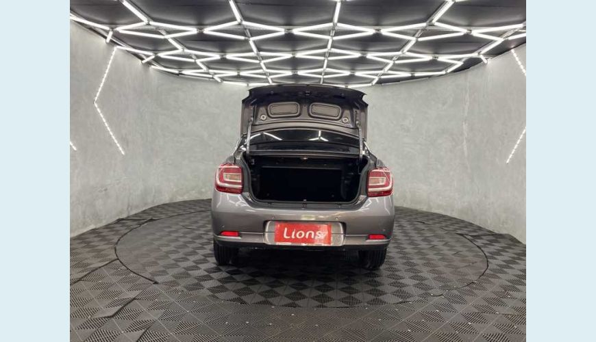 RENAULT LOGAN ZEN 1.0 12V SCE FLEX - PRATA - 2023 Foto 7 (Grande)