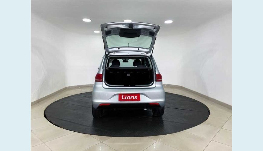 VOLKSWAGEN FOX TRENDLINE 1.0 TEC FLEX - PRATA - 2015 Foto 7 (Grande)