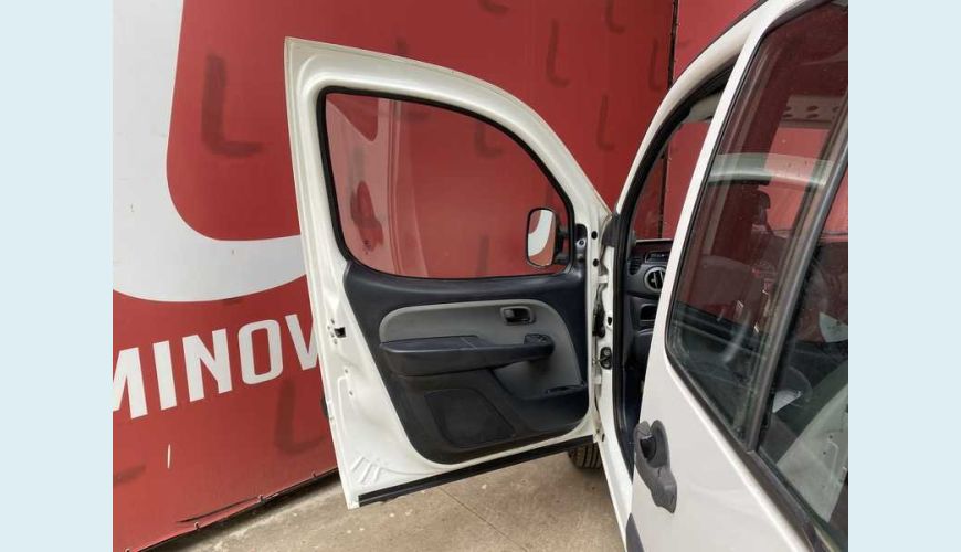 FIAT DOBLO ESSENCE 1.8 16V FLEX - BRANCO - 2020 Foto 7 (Grande)