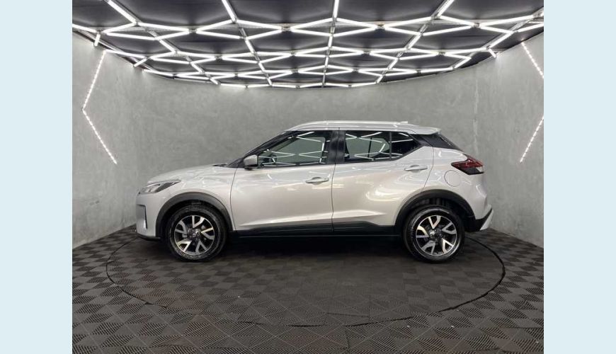 NISSAN KICKS SENSE 1.6 FLEX AUT. - PRATA - 2022 Foto 7 (Grande)