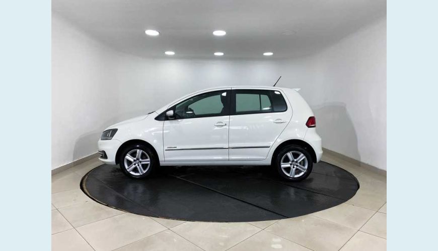 VOLKSWAGEN FOX 1.6 16V MSI HIGHLINE FLEX - BRANCO - 2016 Foto 7 (Grande)