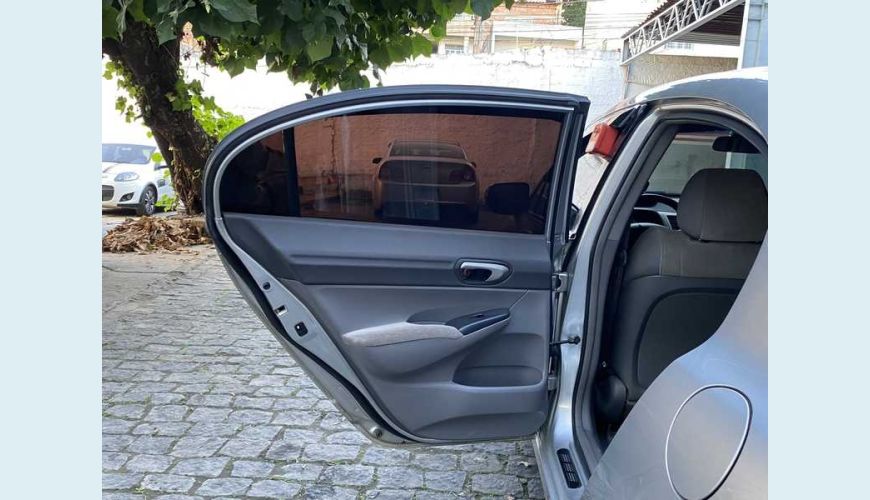 HONDA CIVIC NEW LXL 1.8 16V I-VTEC FLEX - PRATA - 2011 Foto 7 (Grande)