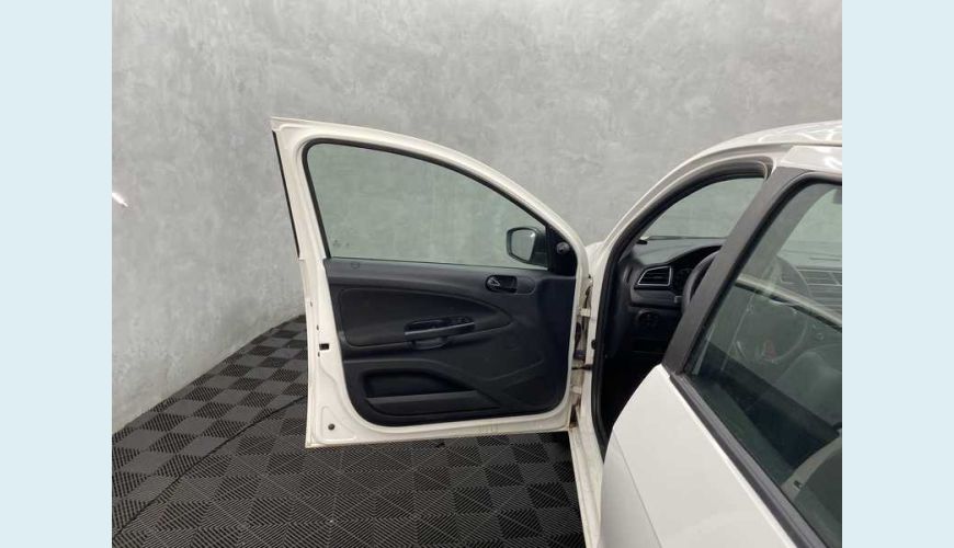 VOLKSWAGEN GOL 1.0 12V FLEX - BRANCO - 2021 Foto 7 (Grande)