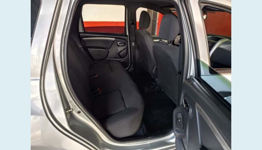 RENAULT DUSTER - PRATA - 2017 Foto 7 (Grande)