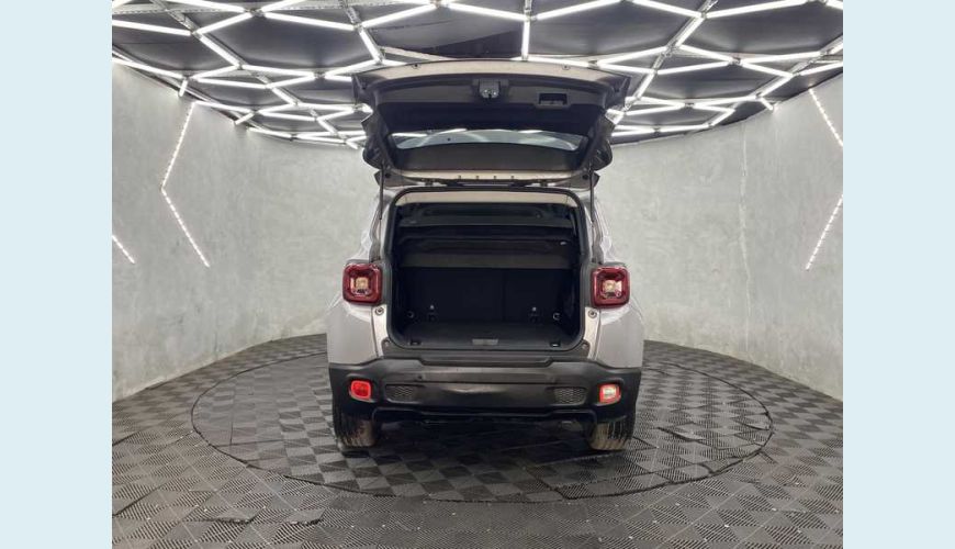 JEEP RENEGADE LONGITUDE 1.8 4X2 AUT. FLEX - PRATA - 2021 Foto 7 (Grande)