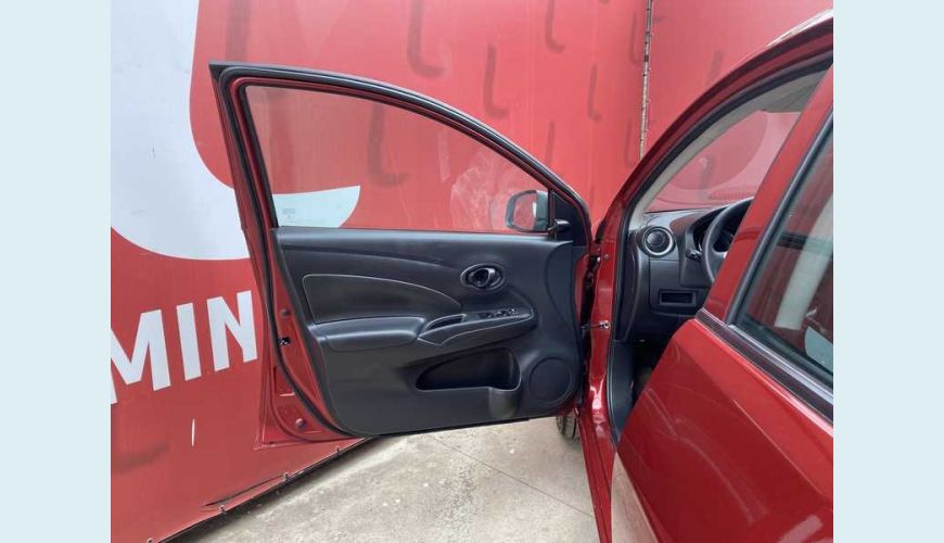 NISSAN VERSA V-DRIVE 1.6 SPECIAL EDITION FLEX AUT. - VERMELHO - 2021 Foto 7 (Grande)