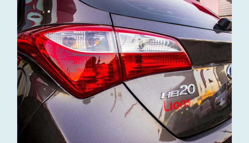 HYUNDAI HB 20S 1.0 COMFORT PLUS FLEX - MARROM - 2018 Foto 7 (Grande)