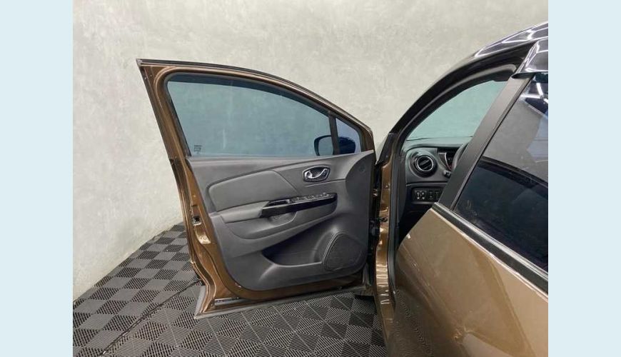 RENAULT CAPTUR INTENSE 1.6 16V SCE CVT FLEX - MARROM - 2019 Foto 7 (Grande)