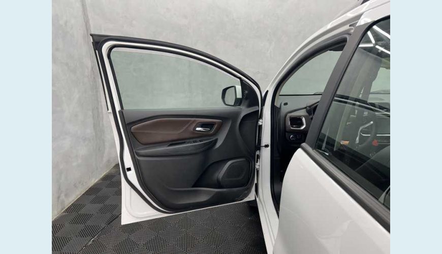 CHEVROLET SPIN PREMIER 7S 1.8 AUT. FLEX - BRANCO - 2022 Foto 7 (Grande)