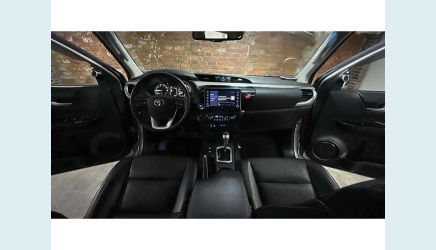 TOYOTA HILUX CD SRX 2.8 TDI CD 4X4 AUT. - PRATA - 2021 Foto 7 (Grande)