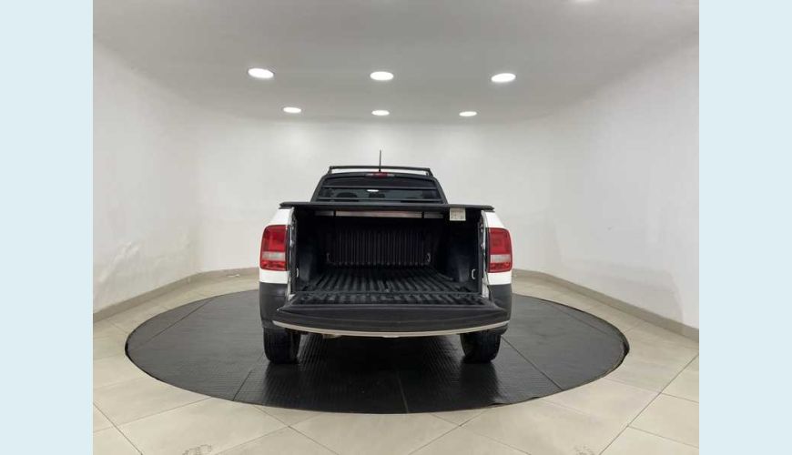 VOLKSWAGEN SAVEIRO ROBUST 1.6 MSI CS FLEX - BRANCO - 2018 Foto 7 (Grande)