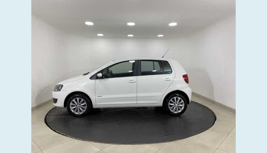 VOLKSWAGEN FOX 1.6 VHT FLEX - BRANCO - 2014 Foto 7 (Grande)