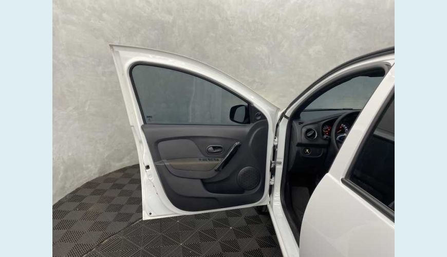 RENAULT LOGAN ZEN 1.0 12V SCE FLEX - BRANCO - 2022 Foto 7 (Grande)