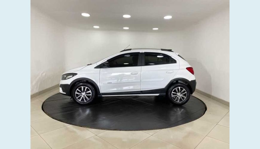 CHEVROLET ONIX 1.4 ACTIV SPE/4 AUT. - BRANCO - 2018 Foto 7 (Grande)