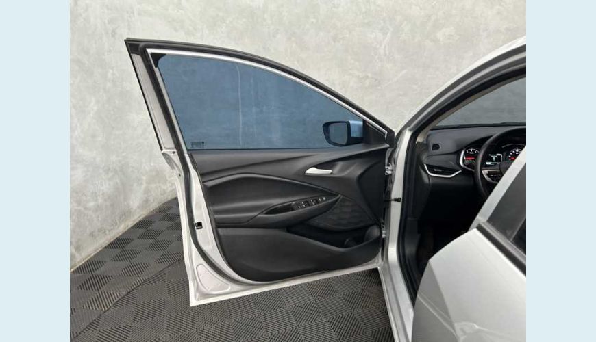 CHEVROLET ONIX PLUS LTZ 1.0 TURBO (AUT.) - PRATA - 2023 Foto 7 (Grande)
