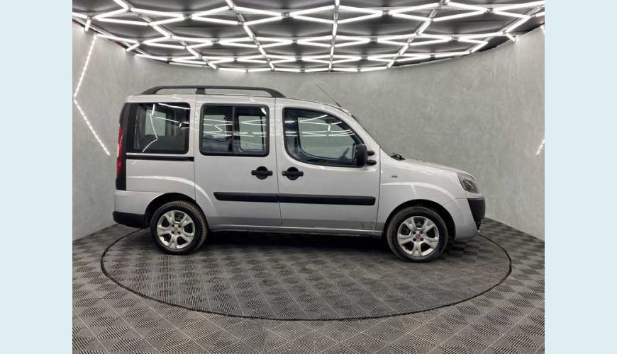 FIAT DOBLO ESSENCE 1.8 16V FLEX - PRATA - 2020 Foto 7 (Grande)