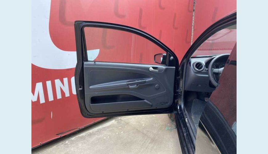 VOLKSWAGEN SAVEIRO 1.6 STARTLINE CS FLEX - PRETO - 2016 Foto 7 (Grande)
