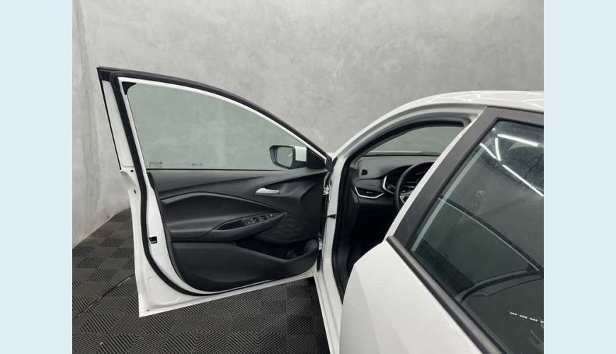 CHEVROLET ONIX LT 1.0 TURBO - BRANCO - 2024 Foto 7 (Grande)